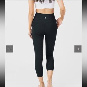 Zyia Black Pocket Brilliant Hi-Rise Capri 20”